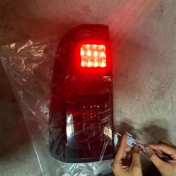 Toyota Hilux Vigo / Vigo Champ 12-15 / Full LED Taillamp with Light Bar Design - Image 5