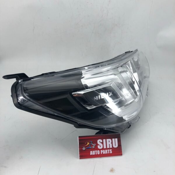 Toyota Hilux Revo 2016 Headlights Basic Model - Image 3