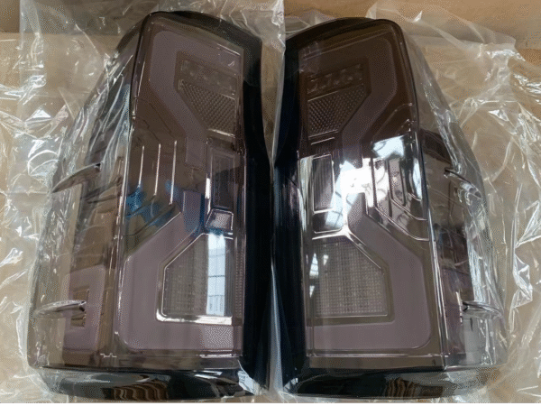 Factory Ford Ranger Taillights Rear Driving, Brake, Reverse, and Turn Signal Lights for T6 T7 T8 - Image 3