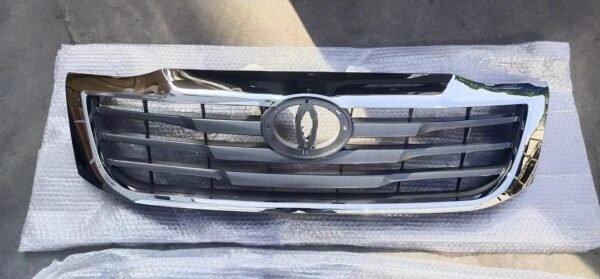 Toyota Hilux Vigo 2012 OEM Half Chromed Grille - Image 2