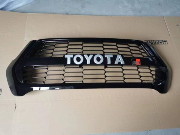 Toyota Revo 2020 Modify Grille Factory Supply - Image 4